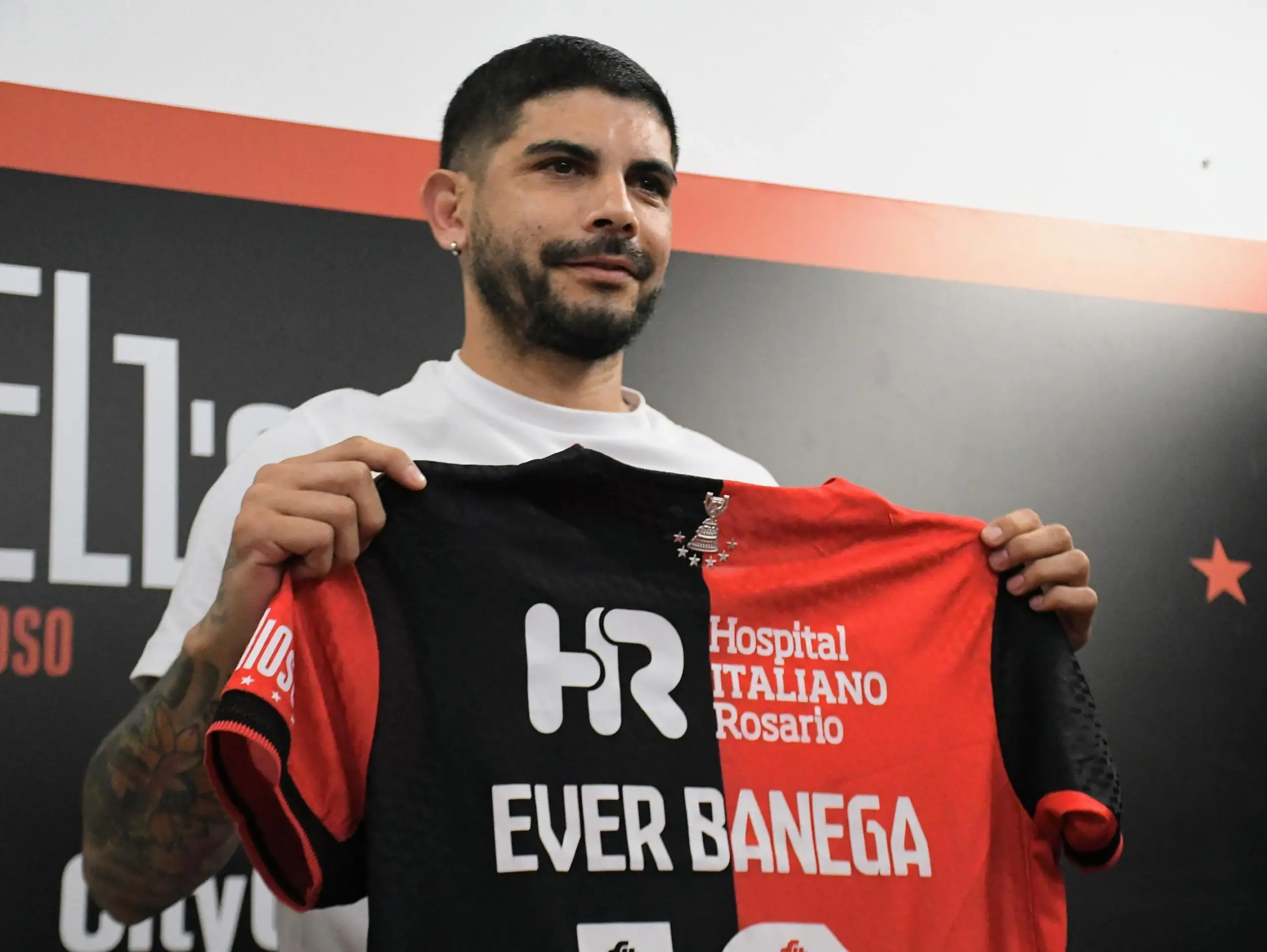 Éver Maximiliano David Banega