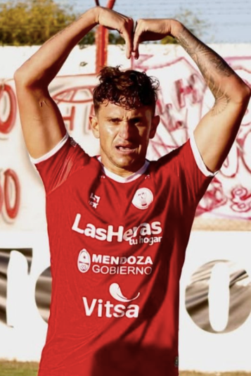 Tomás López