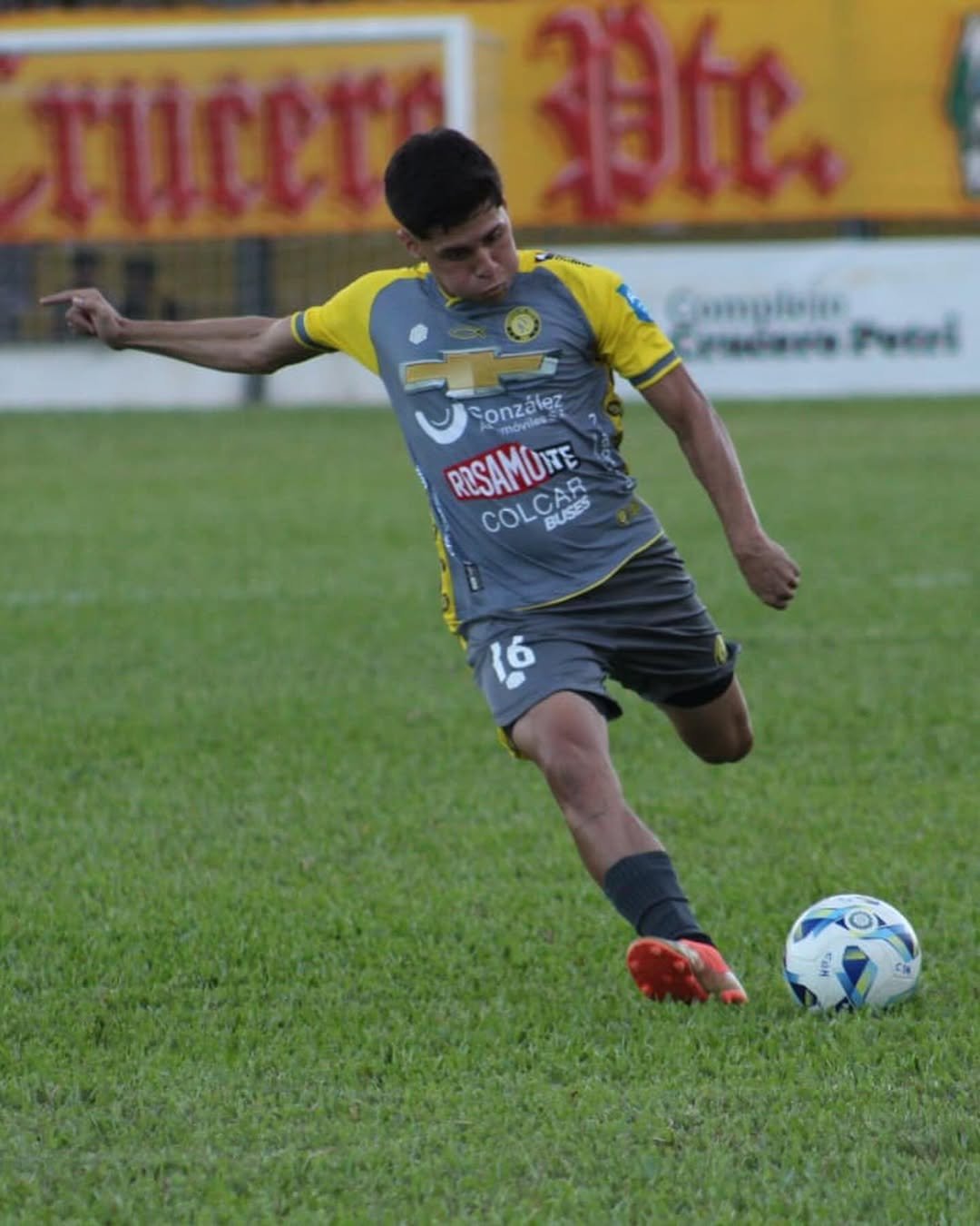 Maximiliano Santa Cruz