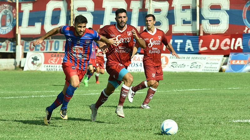 Rodrigo Ramón Bernal González Interior Futbolero