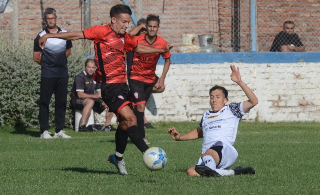 regional-amateur-2021-zona-pampeana-sur-huracan-ingeniero-white-3-4-liniers-bahia-blanca-ver-aqui-resumen-del-partido-por-la-fecha-4-con-goles-y-mejores-jugadas-video