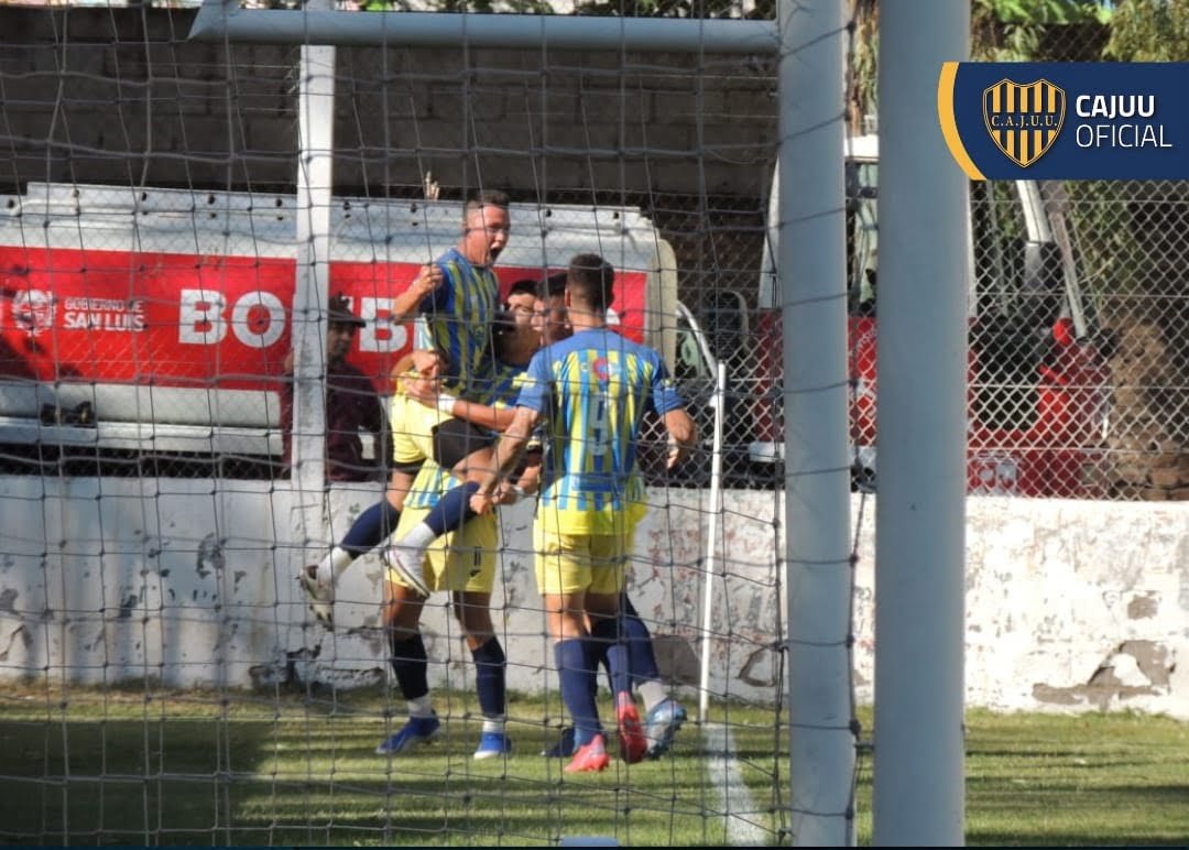 Independiente de - Independiente de Chivilcoy (Oficial)