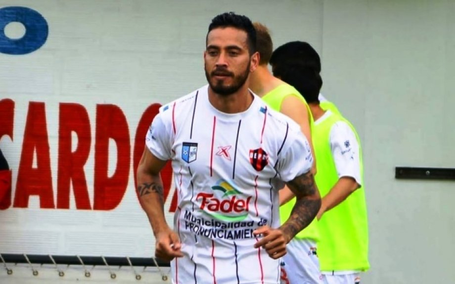 Ricky Acosta vuelve a ponerse la del Depro