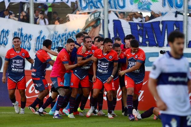 Central Córdoba eliminó a Gimnasia por penales e hizo historia