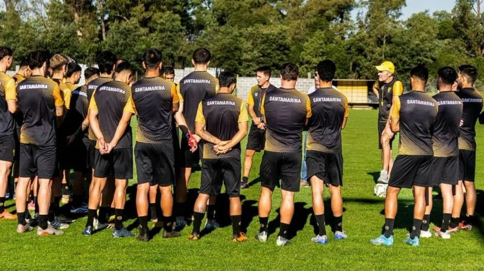 Situación límite en Santamarina: los jugadores reclamaron por falta de pago