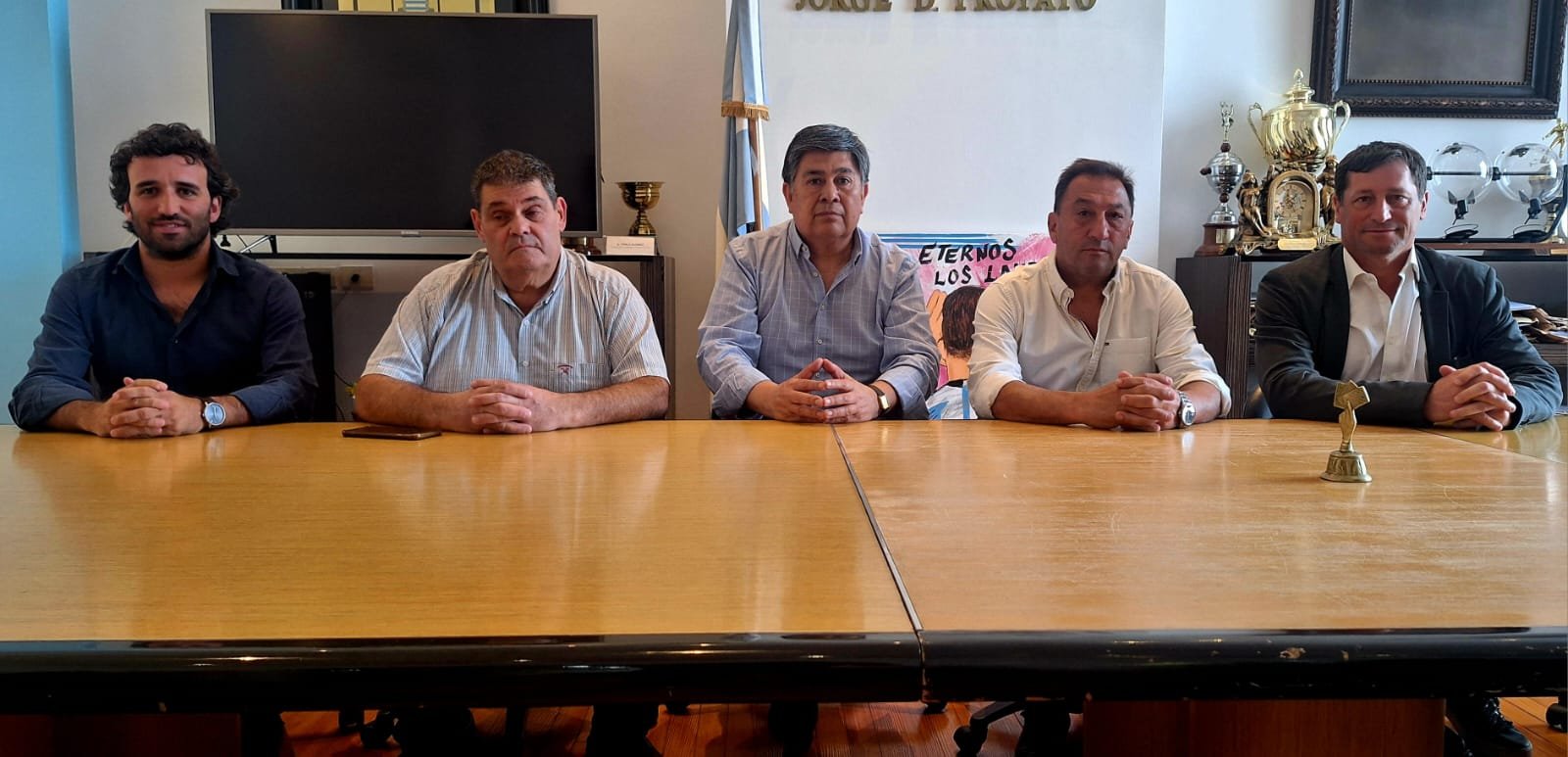 Reunión clave para establecer cómo se jugará la gran final de la Copa País