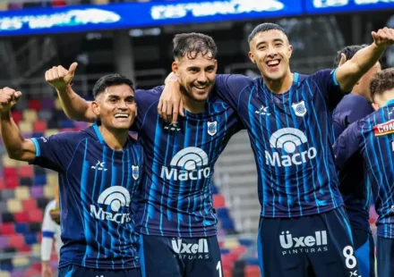 El Lobo jujeño aúlla en la cima: triunfazo de Gimnasia en Santiago para seguir soñando